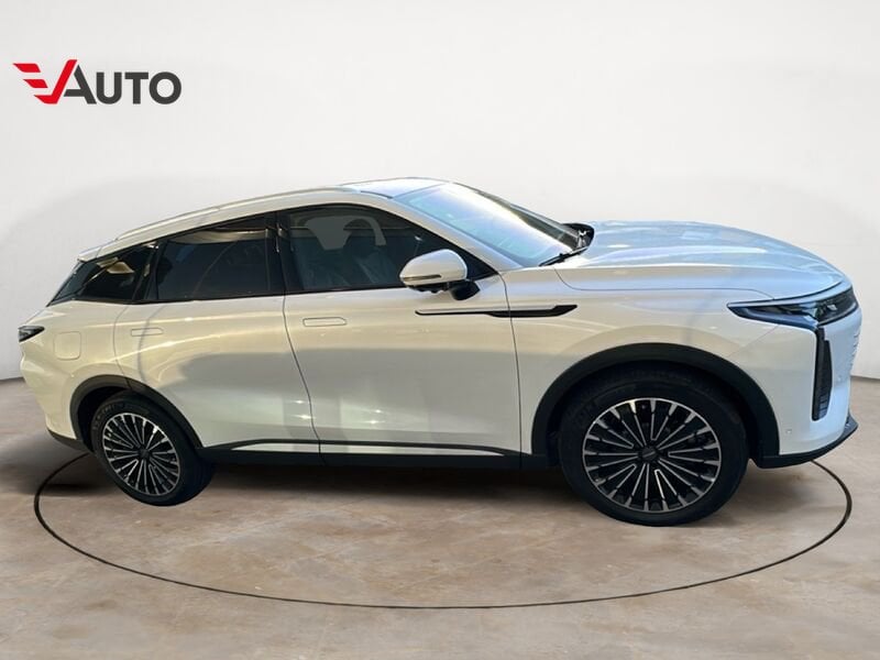 Omoda 9  Omoda 9 Super hybrid SHS-P Premium * SENZA VINCOLO DI FINANZIAMENTO *