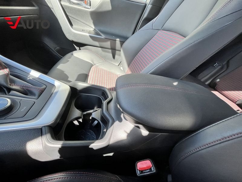 Suzuki Across  2.5 Plug-in Hybrid E-CVT 4WD Top