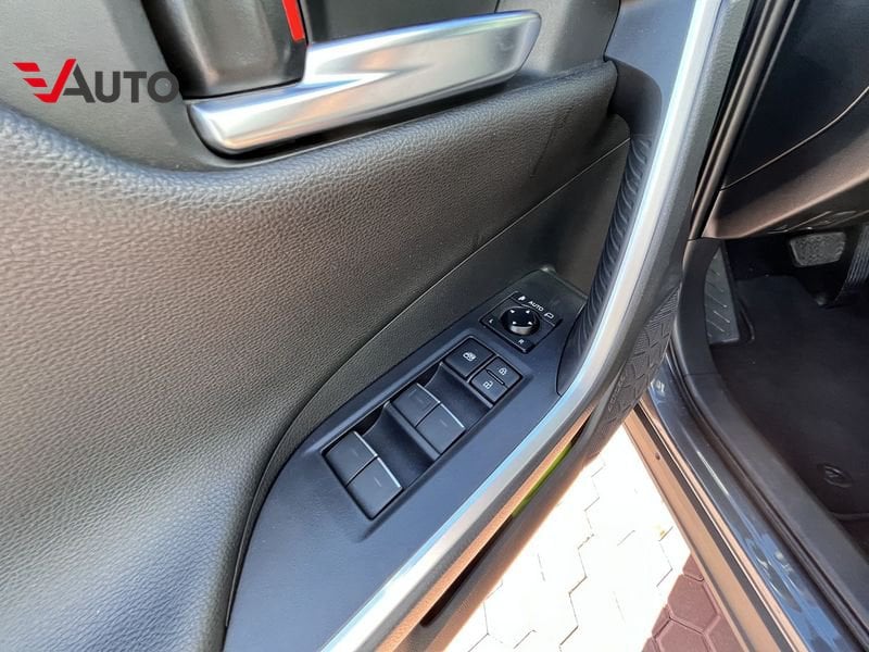 Suzuki Across  2.5 Plug-in Hybrid E-CVT 4WD Top