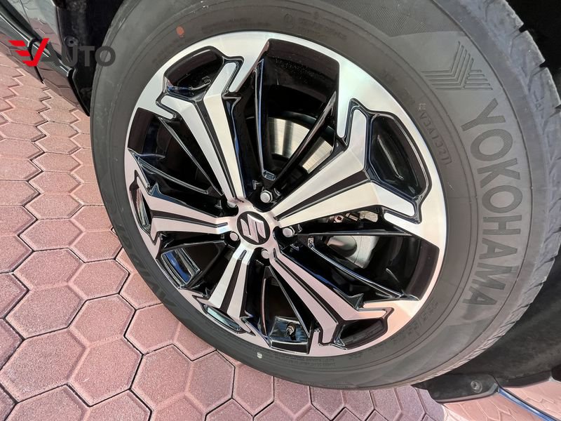 Suzuki Across  2.5 Plug-in Hybrid E-CVT 4WD Top