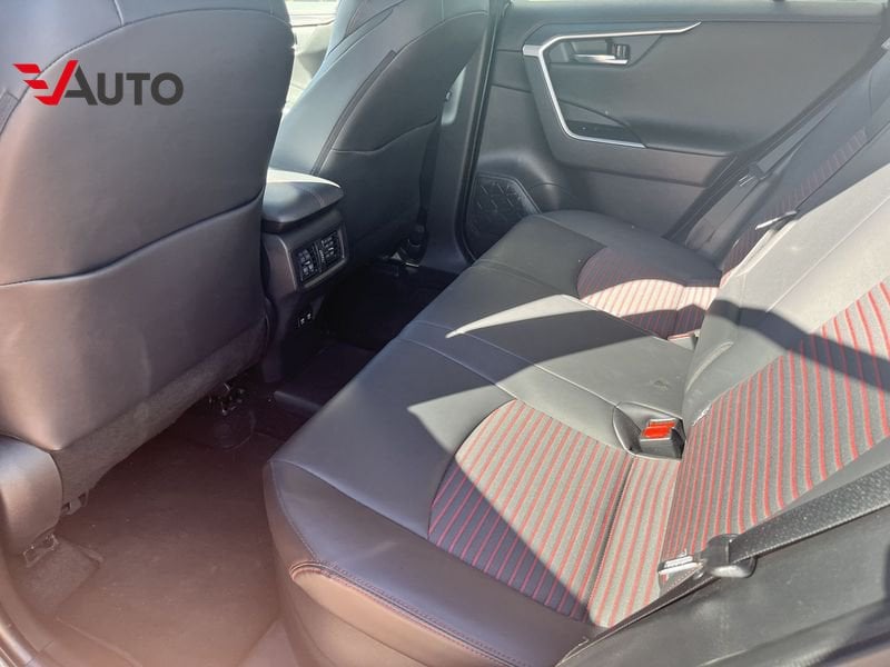 Suzuki Across  2.5 Plug-in Hybrid E-CVT 4WD Top