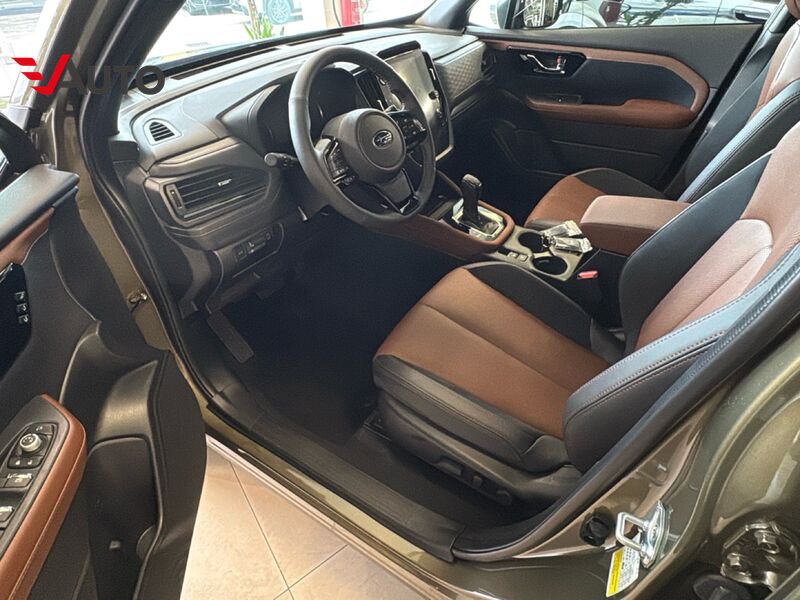 Subaru Forester  2.0 e-Boxer Premium auto